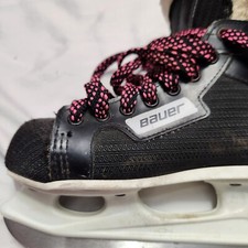 ICE SKATES.  Bauer Charger YOUTH Ice Skates S...