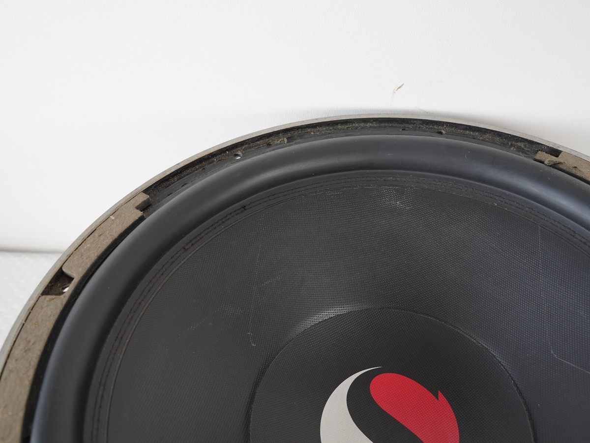 KICKER SOLO-BARIC S15C 15 inch Woofer Single Good Working KICKER SOLO-BARIC S15C 15 inch Woofer Single Good Working