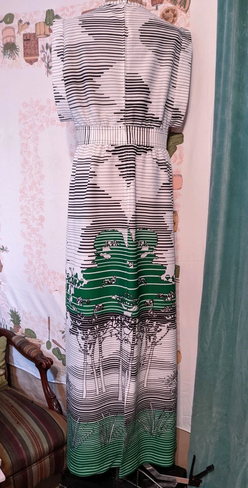 Vintage 70s Maxi Dress Hostess Gown Mod Optical Illusion Leslie Fay - Image 3 of 4