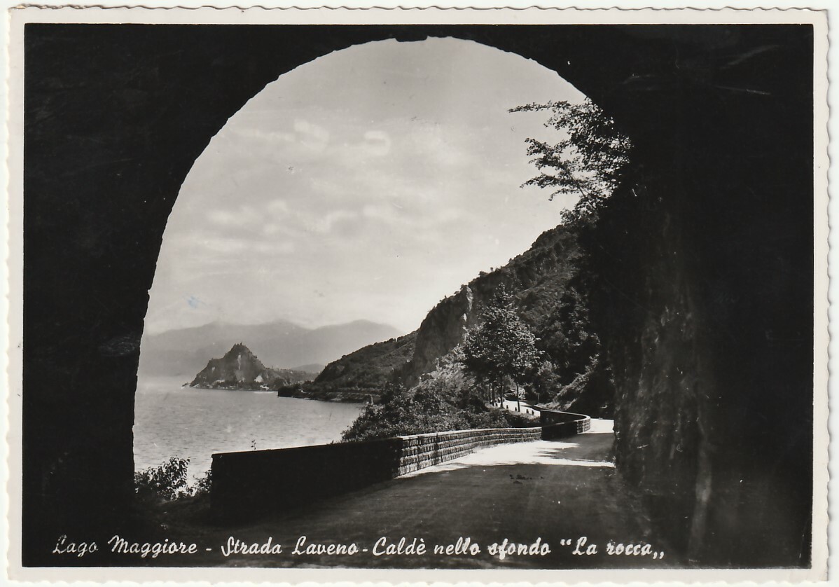 STRADA LAVENO-CALDE' - VARESE - NELLO SFONDO "LA ROCCA" - VIAGG. 1964 -49347-