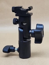 Lumopro LP 633 Umbrella Swivel with Variable Cold Shoe