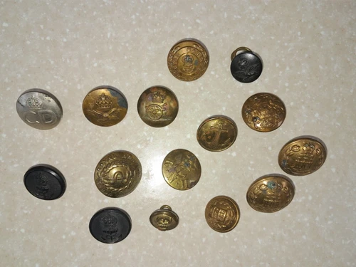 15 WW2 era military tunic buttons