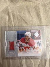 2020-21 Ultimate Collection NHL Legacy Jersey Flames #L-MT - MATTHEW TKACHUK