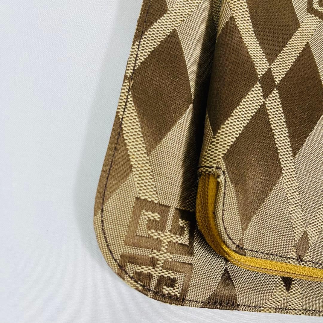 GIVENCHY Diamond Pattern Shoulder Smartphone Bag … - image 7