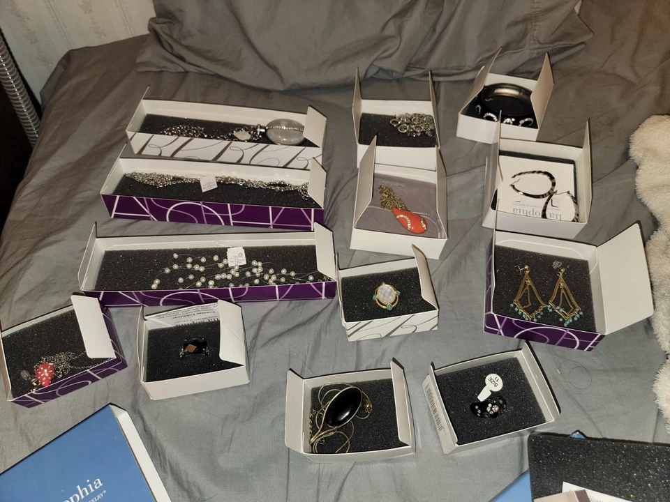 Лот из 13 изделий LIA София ювелирных изделий длинные ожерелья, кольца, браслет с коробками