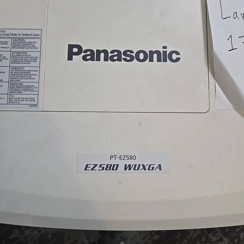 Panasonic PT-EZ580 Full HD Venue WUXGA 5400 Lumens - 1770 HOURS - Image 3 of 4
