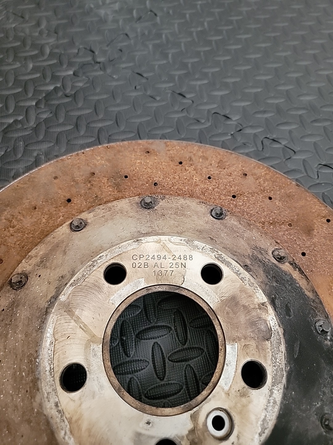 2017 MCLAREN 570gt FRONT LEFT BRAKE DISC ROTOR STEEL DRILLED CP2494-2488
