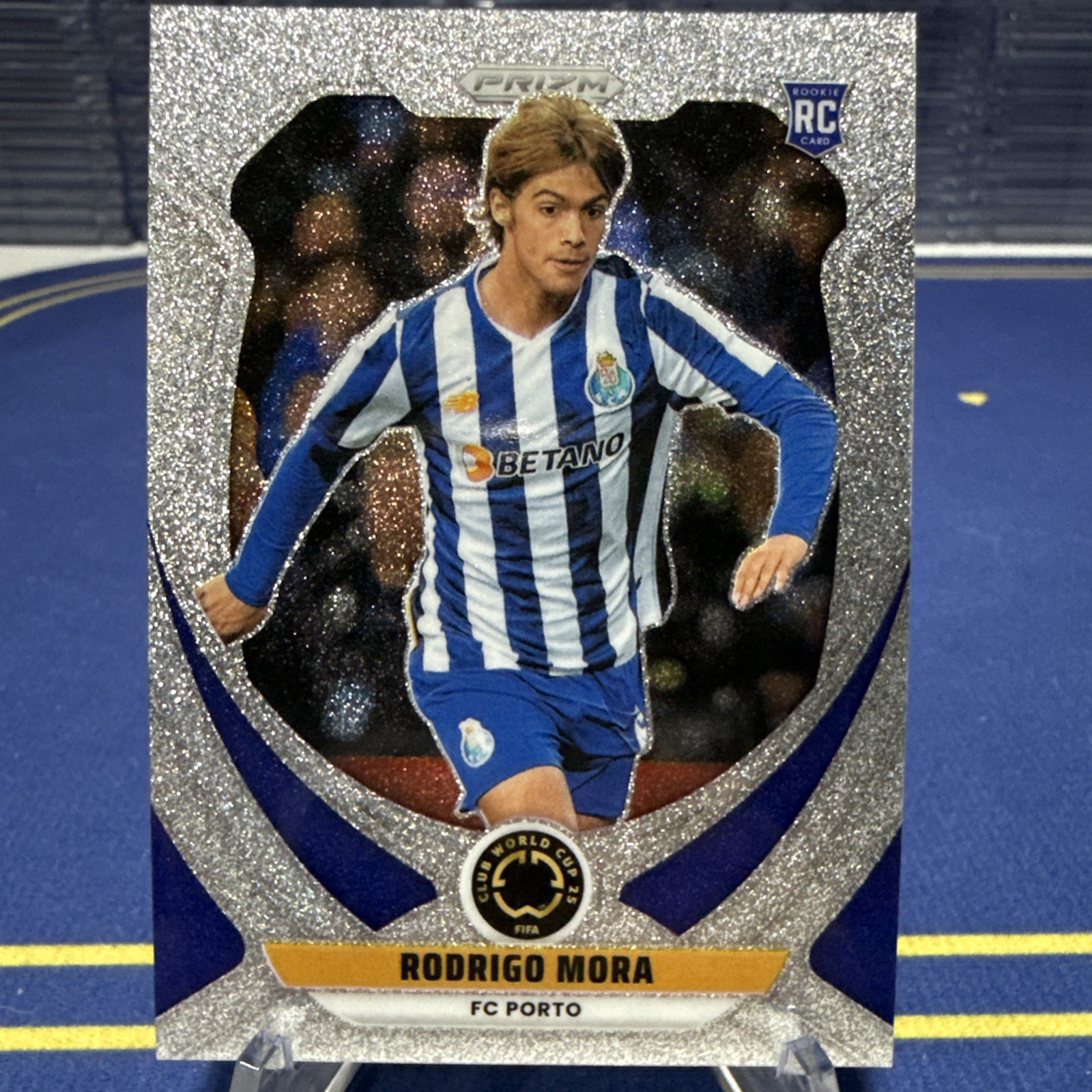 2024-25 Topps Chrome Uefa Club Competitions - Rodrigo Mora RC #137 Glitter