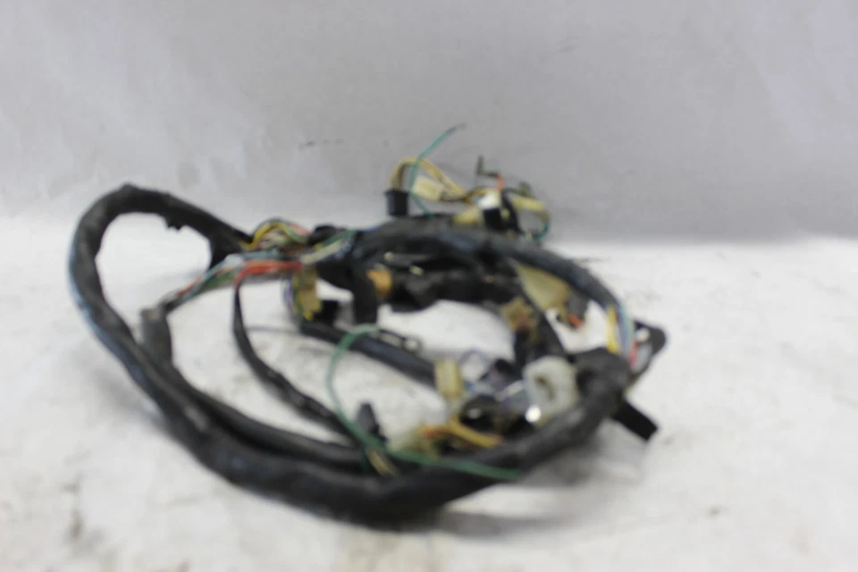 ARNÉS DE CABLES PRINCIPAL PARA PIEZAS VER FOTOS 32100-ME5-000 1983 HONDA NIGHTHAWK CB650S Foto 4 de 4