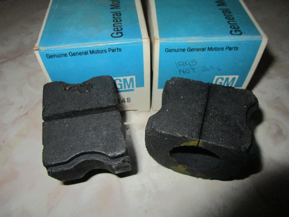 2 isoladores de eixo estabilizador dianteiro NOS 1984 1985 1986 Buick Skyhawk 14085148 - Imagem 3 de 3
