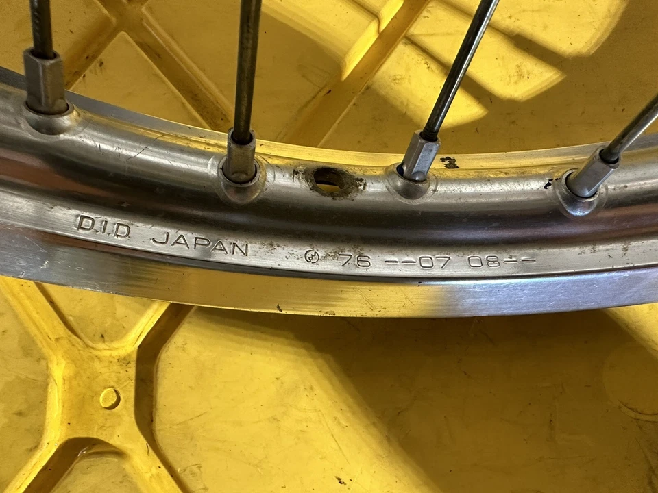 Llanta delantera Yamaha YZ250 YZ125 1997-2001 OEM USADA (DID J 21 X 1,60), rueda buje Foto 3 de 4