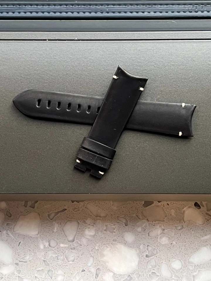 Nueva correa de reloj de cuero negro de repuesto genuino para Graham Chronofighter Foto 2 de 4