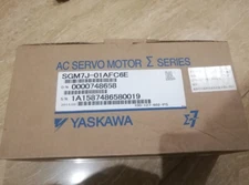 YASKAWA SGM7J-01AFC6E SERVO MOTOR SGM7J01AFC6E New In Box Expedited Shipping 1PC