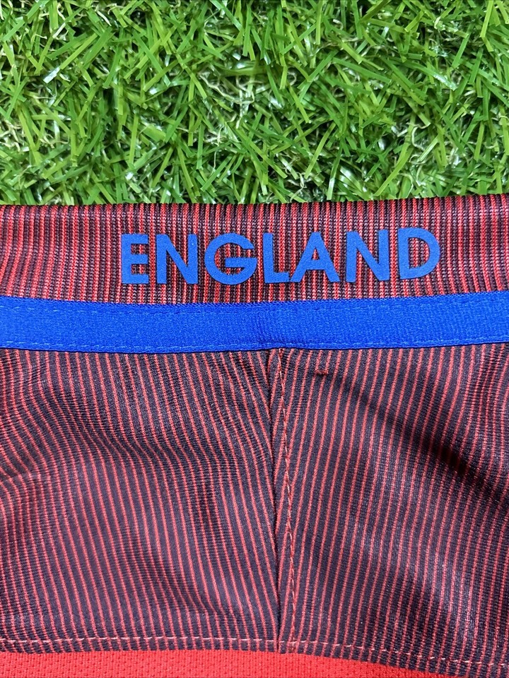 Nike England Mens Size Small Soccer Jersey Football Kit Red eBay