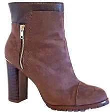 JUICY COUTURE RN 73277 – Women’s Charcoal Gray Suede Ankle Boots – Size: 10