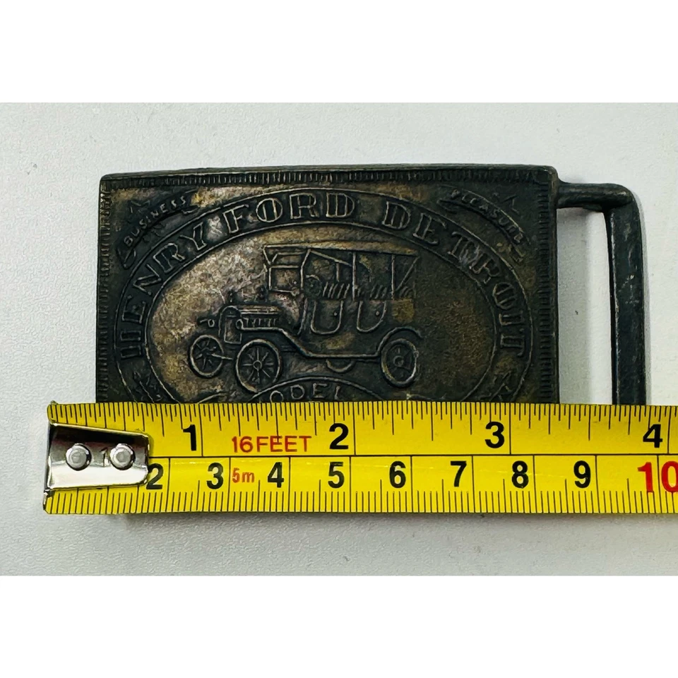 Hebilla de cinturón vintage de latón Henry Ford Automobiles modelo T única excelente estado Foto 3 de 4