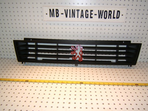 Peugeot 505 STi 1986 Front Plastic BLACK Painted Red Lion Peugeot logo 1 Grille - Picture 3 of 12