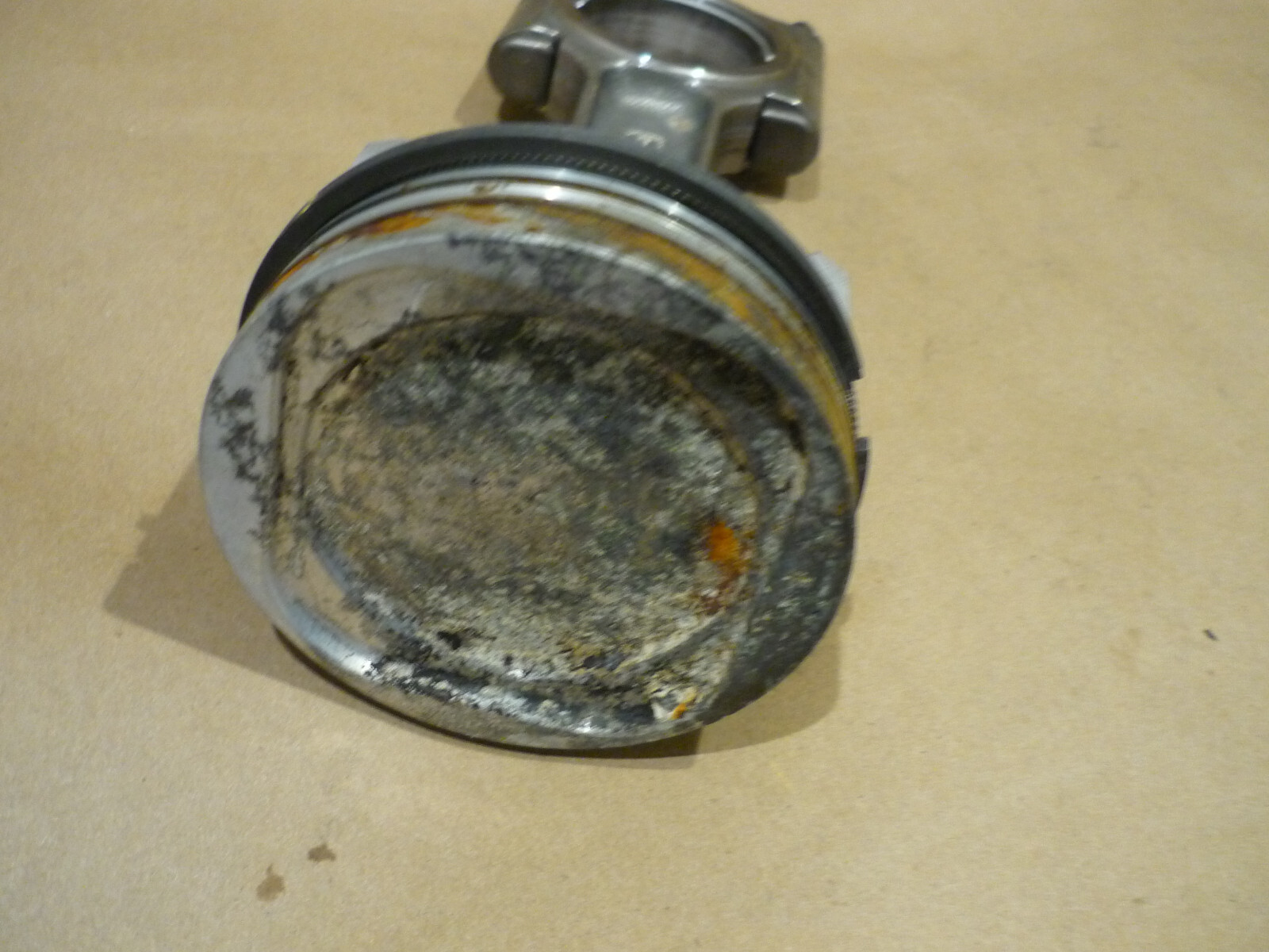 Ferrari 348, Mondial t  Piston & Con Rod   P/N 137980 - 109738