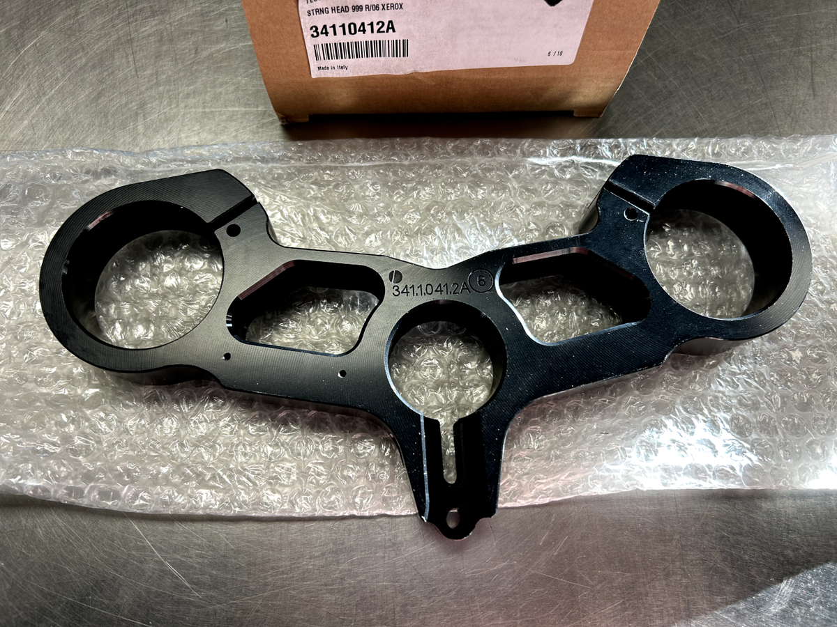 DUCATI XEROX 999R NEW BLACK STEERING HEAD /TRIPLE CLAMP TOP