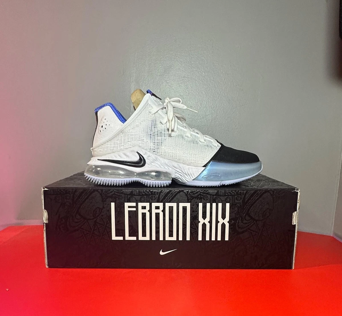 Preços baixos em Nike LeBron 19 Low Black Toe | eBay