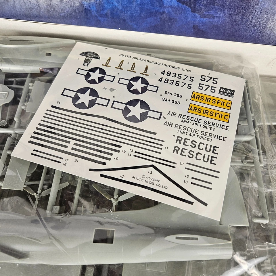 Academy Boeing SB-17 Servicio de Rescate Aéreo Escala 1/72 Kit Modelo Plástico Foto 4 de 4