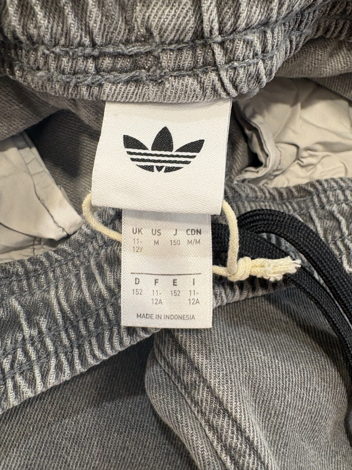 🌟 ADIDAS 🌟 ORIGINALS BOYS DENIM ELASTIC WAIST TRACK PANT GREY SZ M image 6