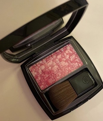 Les Tissages De Chanel Blush Duo Tweed Effect in 110 Tweed Cherry Blossom - New