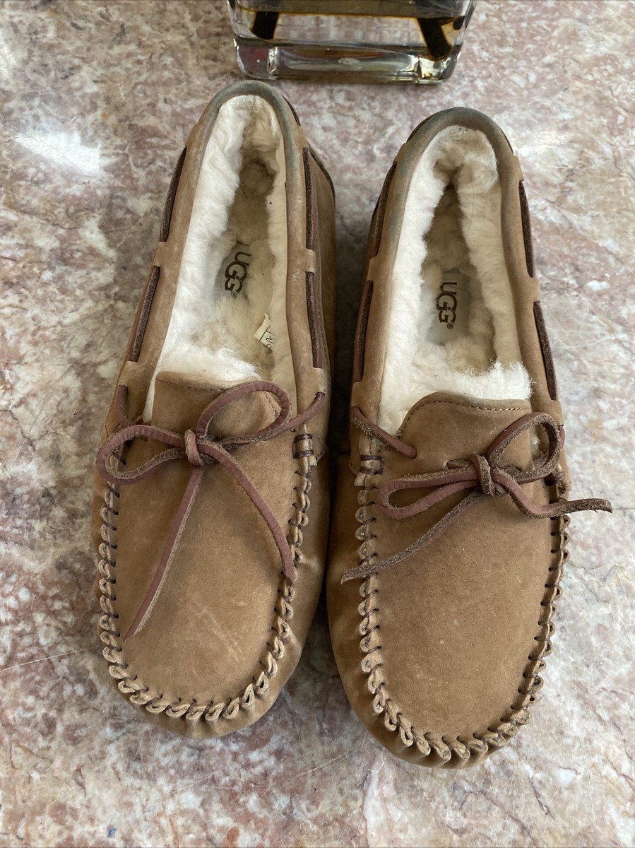 UGG Australia Women's Dakota Chestnut Moccasin Slipper 5612 Size 7
