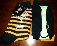 2 NEW NWT HALLOWEEN SOCKS women 4-10 shoe size STRIPES SPIDER BLACK CAT CREW NIC
