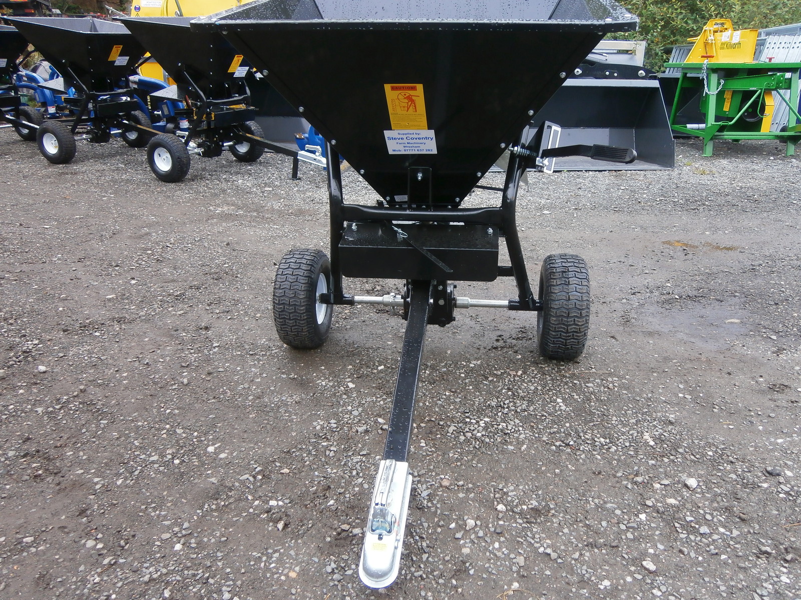 New spreader, salt / fertiliser spreader ,grass seed atv quad bike