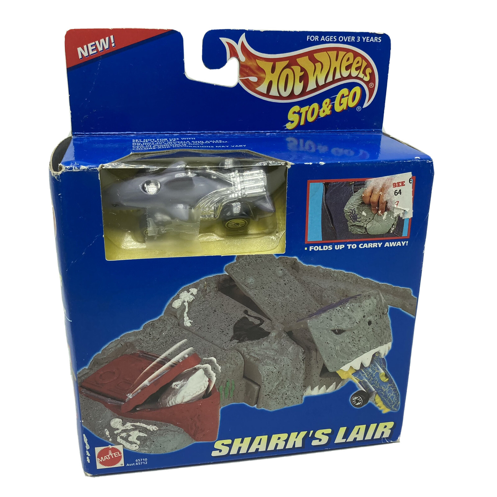 Vintage 1995 Hot Wheels Sto n Go Shark's Lair Car Play Set