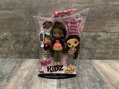 Bratz Kidz Sasha Doll 2 Complete Outfits Bonus Poster NEW AND SEALED