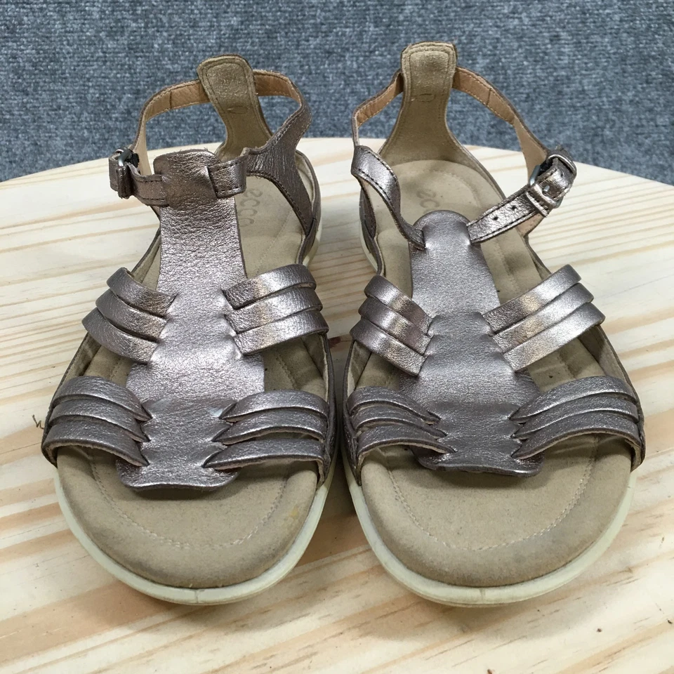 Sandalias ECCO para mujer 41 informales con tiras planas de cuero gris metálico Foto 4 de 4