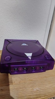 Sega Dreamcast Spielekonsole PAL HKT-3030 Konsole lila Case
