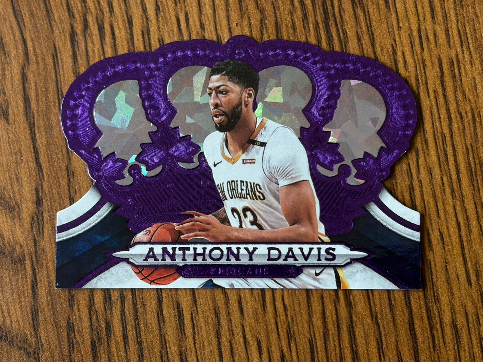 2018-19 Panini Crown Royale Purple Crystal 2/25 Anthony Davis #144