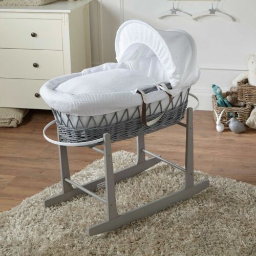 White Waffle Grey Wicker Moses Basket And Grey Rocking Stand - Afbeelding 1 van 4