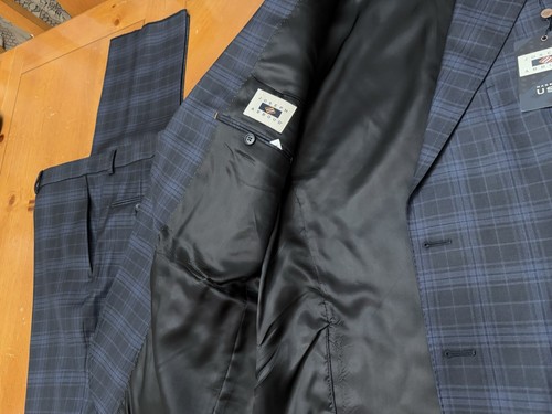 Made in USA - 44 R (38 W) Joseph Abboud - Luxury Italian Fabric, Wool, Plaid - Picture 8 of 20