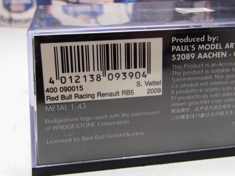 MINICHAMPS /F1 2009 REDBULL RACING RB5 - SEBASTIAN VETTEL - 1/43 SCALE MODEL CAR - Image 3 of 4