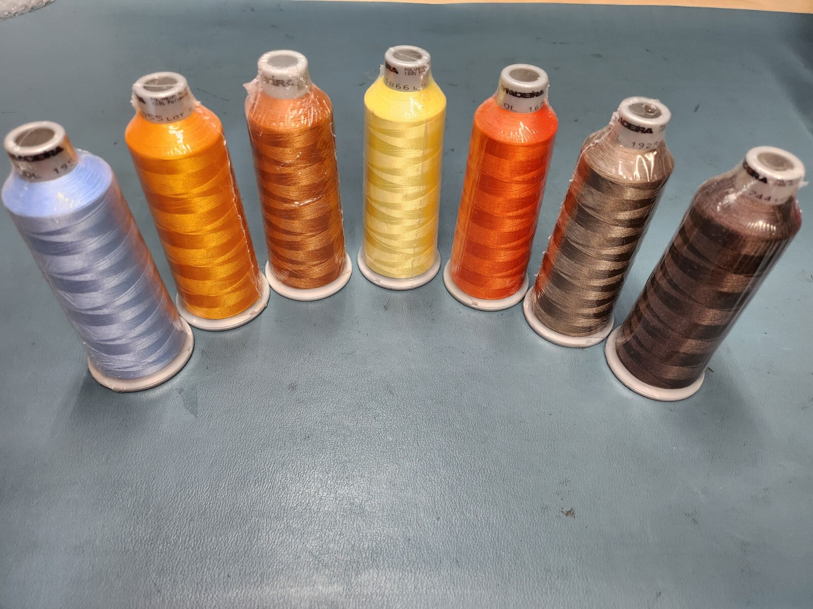 Thread Lot Of 7 Polyneon Large Cones