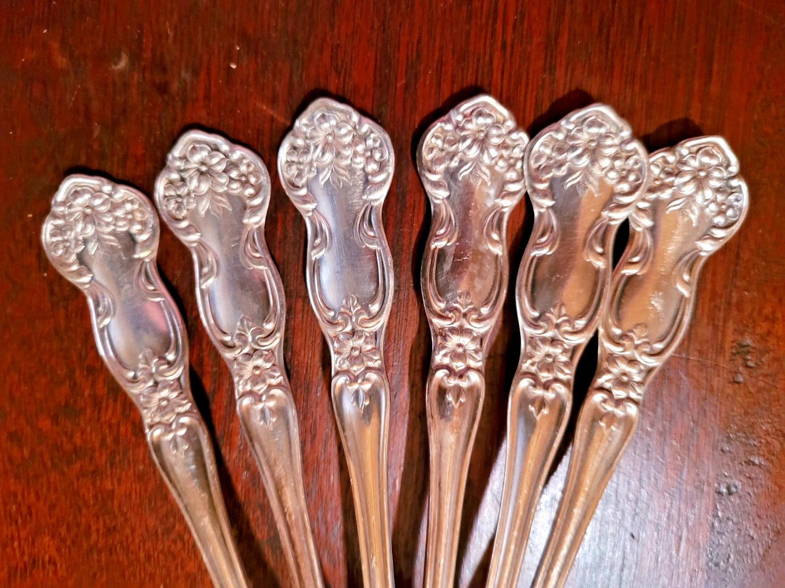 Antique Simeon L. & George H Rogers A1 Silverplated Daisy 6 Serving Spoons 8"