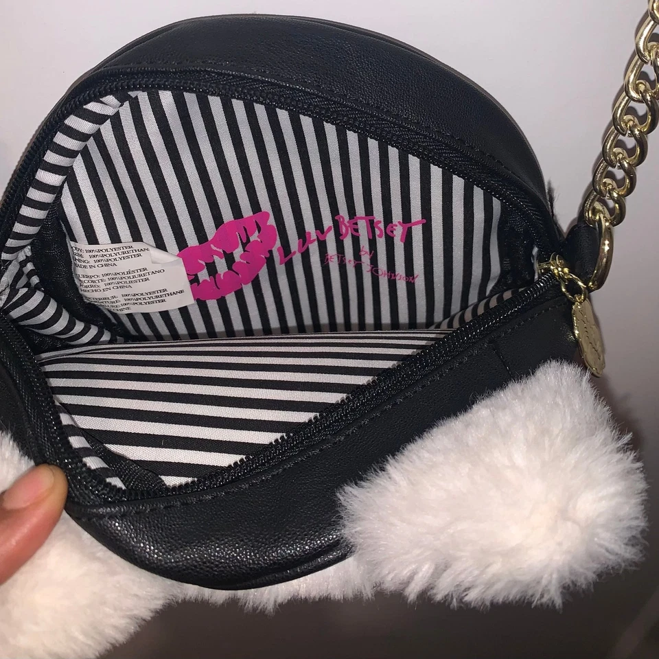 Betsey Johnson White Fur Cat Crossbody Purse Luv Betsey - Image 4 of 4