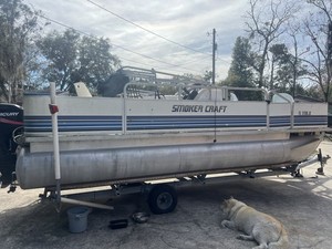 1997 Smoker Craft Pontoon Boat  Fish And Fun Series