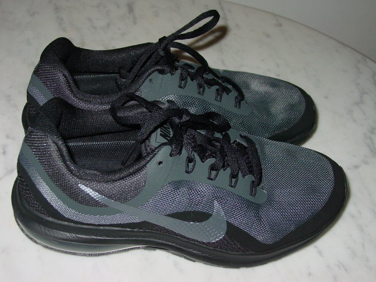 Nike women's air max dynasty 2 hotsell running shoe