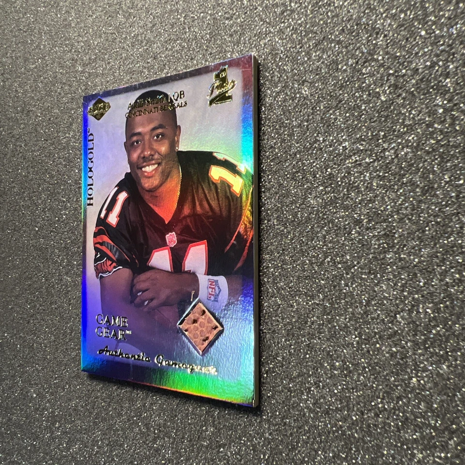 1999 Collectors Edge AKILI SMITH #RG3 Game Gear HOLOGOLD - GAME BALL 1st PLACE - Image 3 of 4