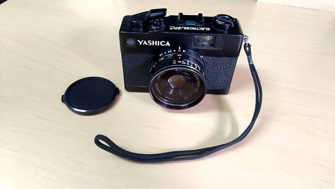 YASHICA ELECTRO35MC/YASHINON DX 40mm photo hobby collection