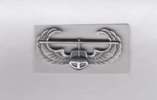 US Army Air Assault wing fullsized brushed ~1.5" uniform badge award c/b