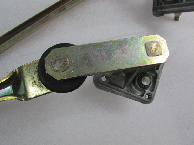 Ferrari 360, Wiper Motor Transmission Linkage, Used, P/N 65409100