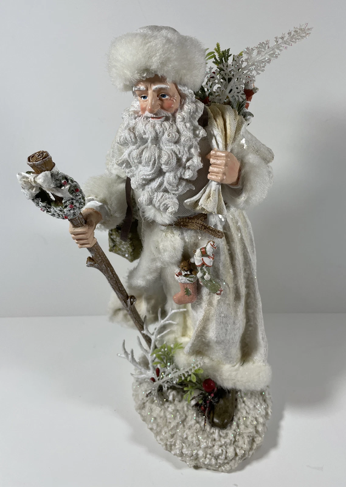 OFF WHITE FIGURINA BABBO NATALE CON BASTONE IN CAPPOTTO BIANCO SPORCO