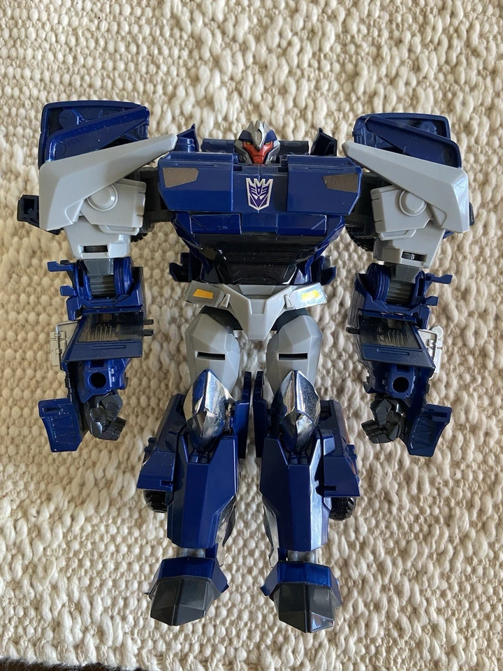 Transformers Prime First Edition Arms Micron War Breakdown And Zamu And Arcee. - Image 2 of 4