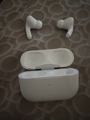 Apple Air Pods Pro 2nd Generation With MagSafe Charging Case